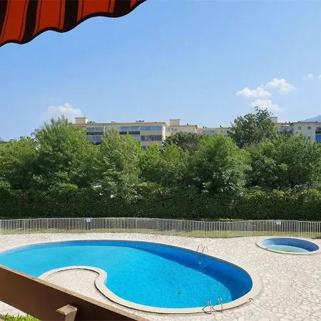 T3 Climatise Avec Piscine, Parking Prive, Proche - - Fr-1-388-128 Апартаменты